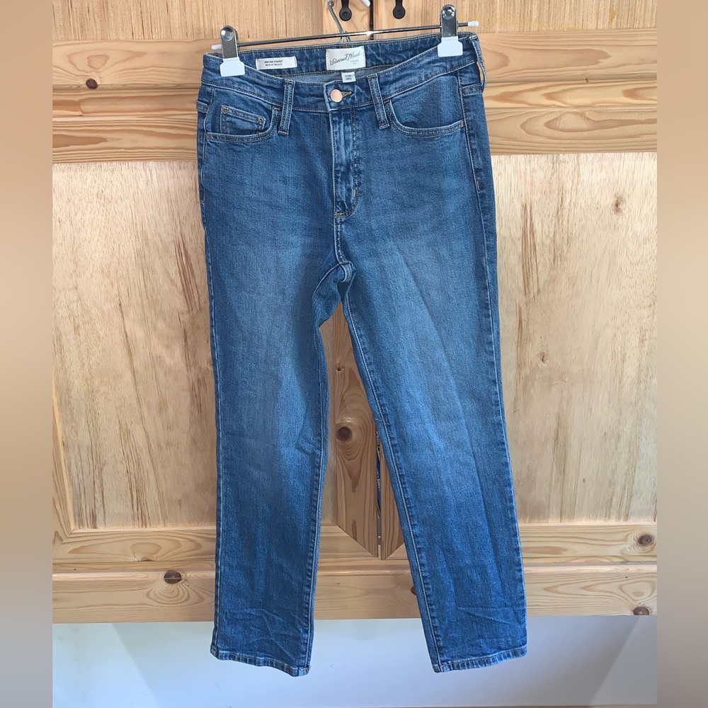 Universal thread goods co high rise straight blue denim jeans size 2/26R